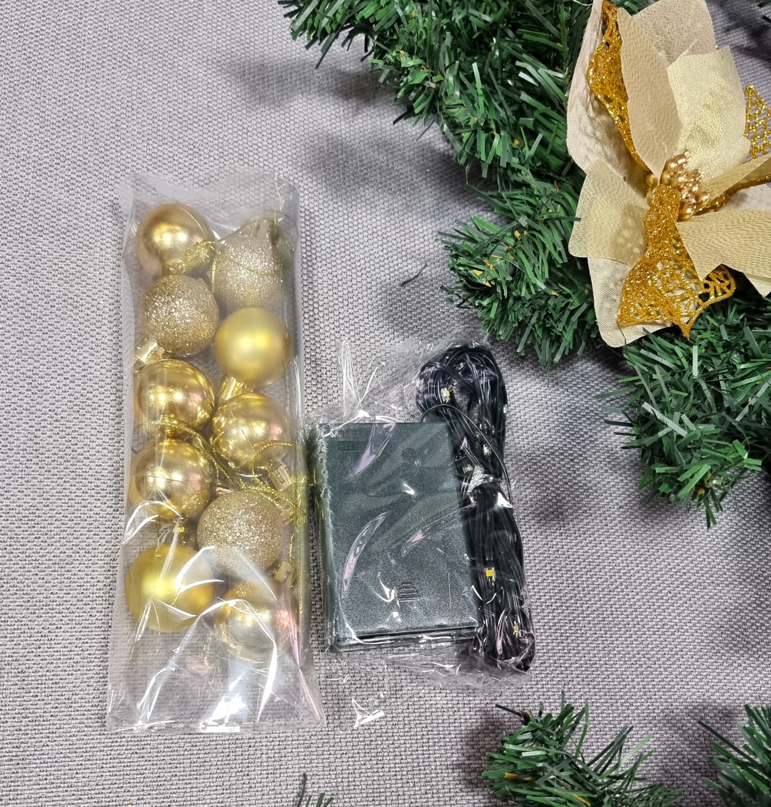 Decor arvik Новогодняя елочная ветка с подсветкой 2,7м