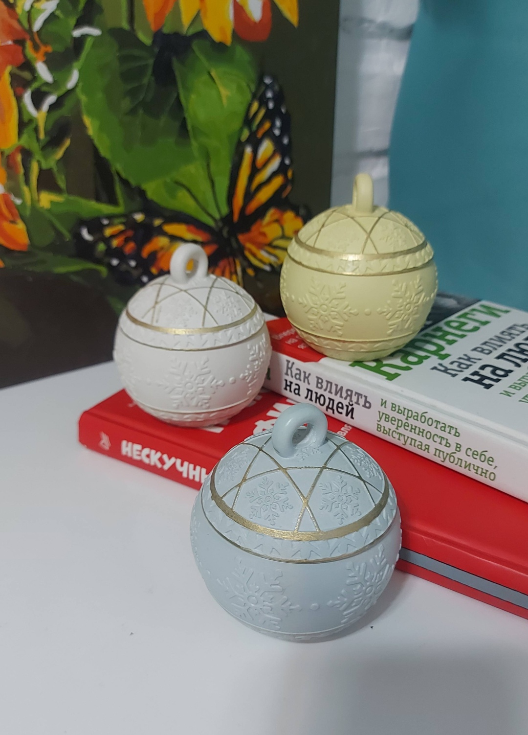 Шкатулка Новогодний шарик белый 30414956_396524645, гипс