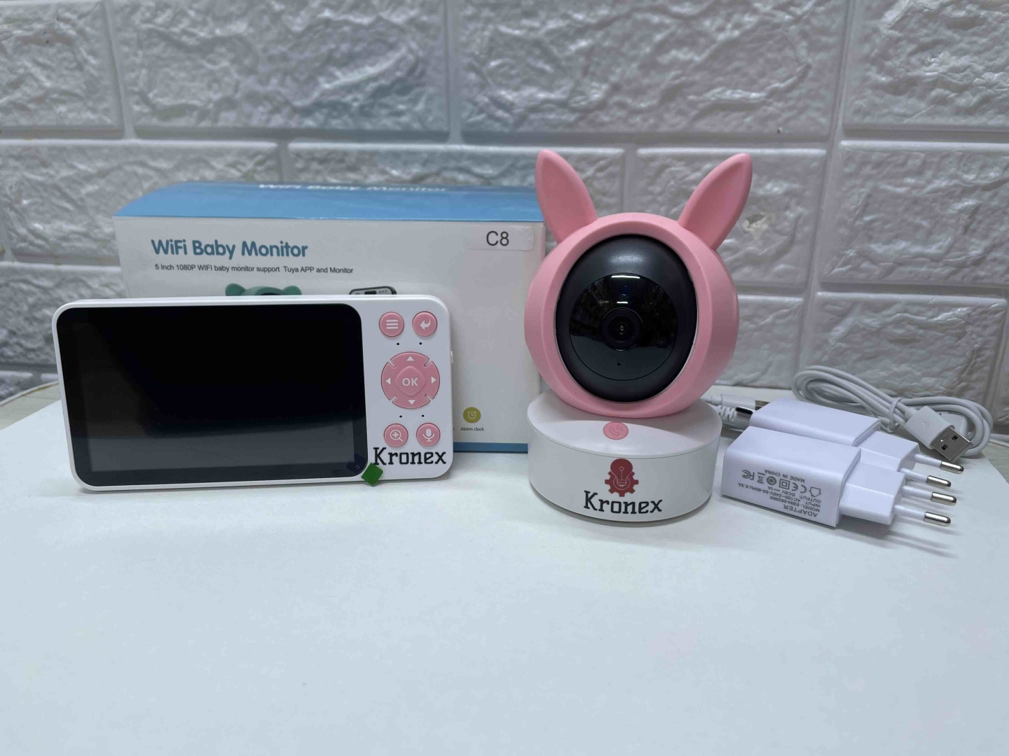 Видеоняня Kronex WiFi Baby monitor c8