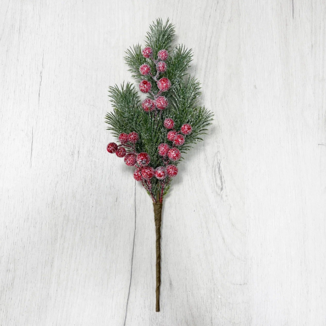 Christmas Deluxe Ветка еловая с красными ягодами 35 см 1 шт