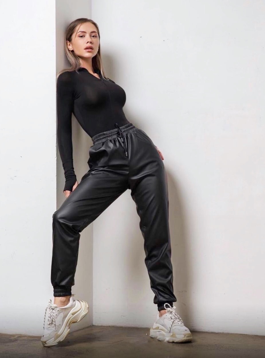Джоггеры IN STYLE черный